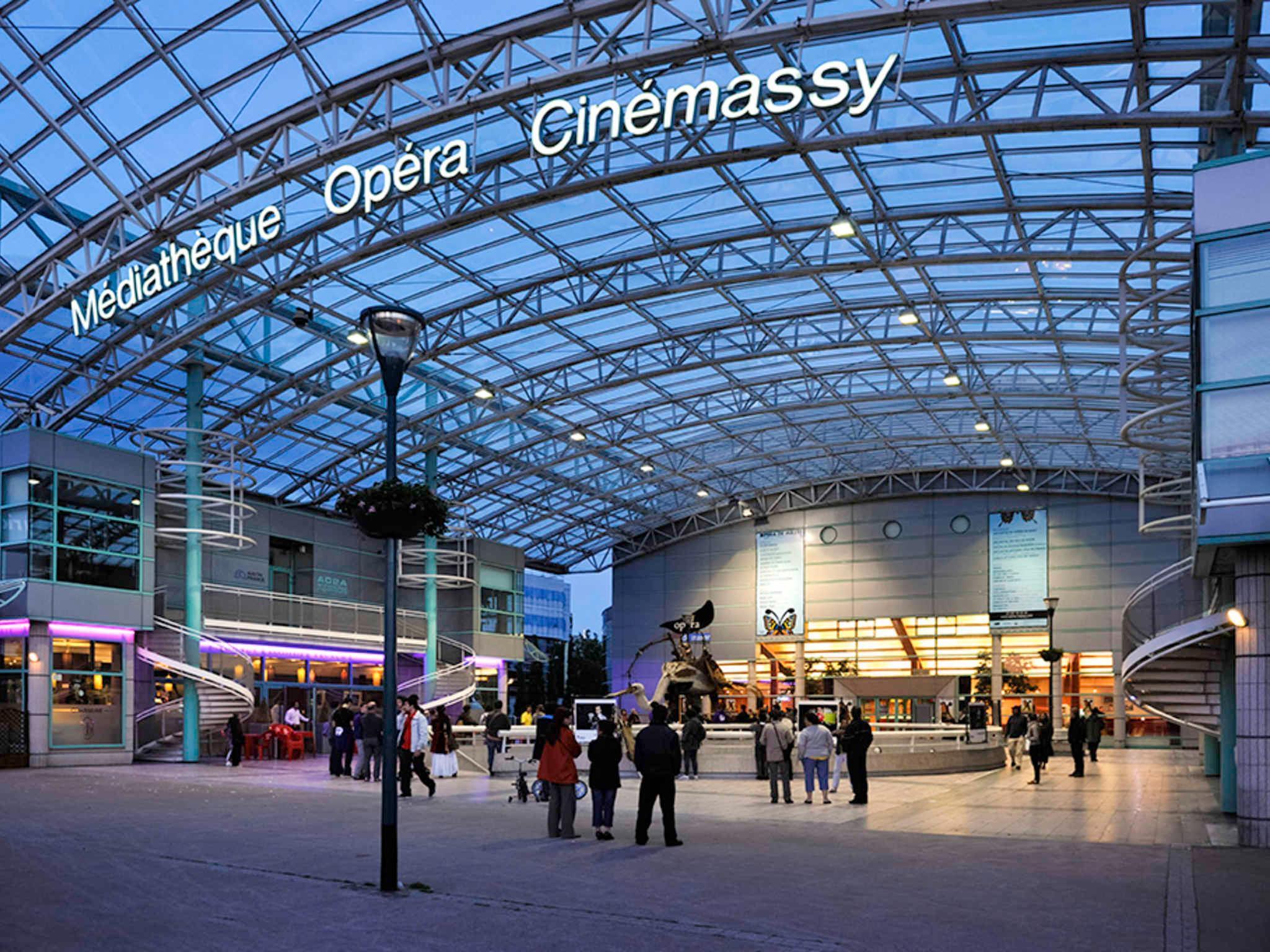 Mercure Paris Massy Gare Tgv Esterno foto