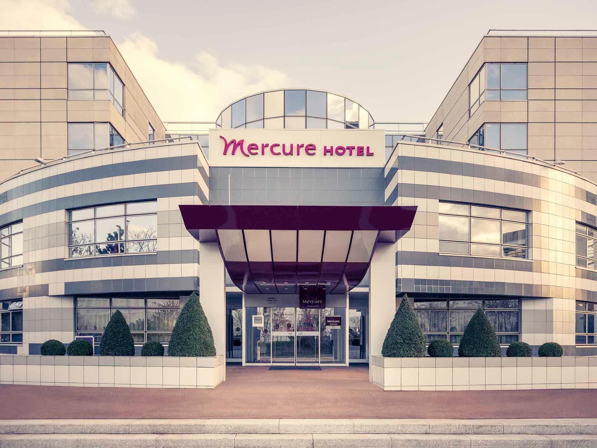 Mercure Paris Massy Gare Tgv Esterno foto