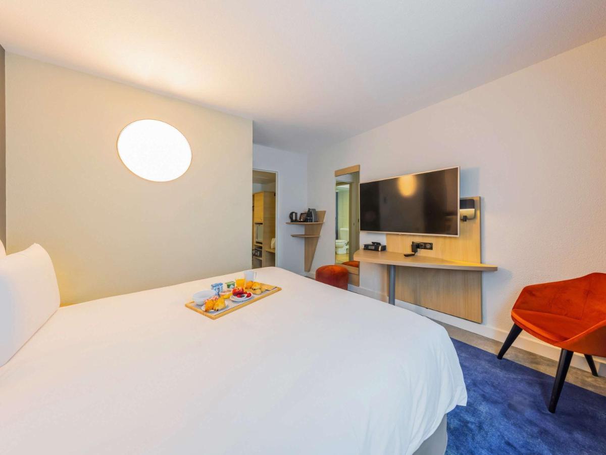 Mercure Paris Massy Gare Tgv Esterno foto