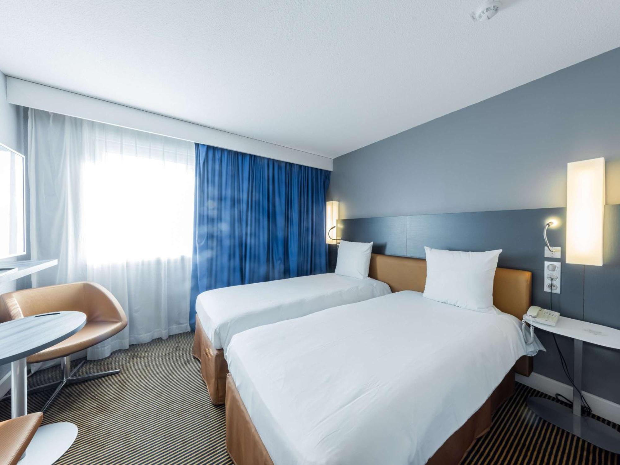 Mercure Paris Massy Gare Tgv Esterno foto